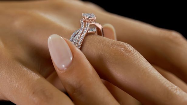 Finding the Perfect Engagement Ring: Explore Different Jewelers and Secure the Best&nbsp;Deals